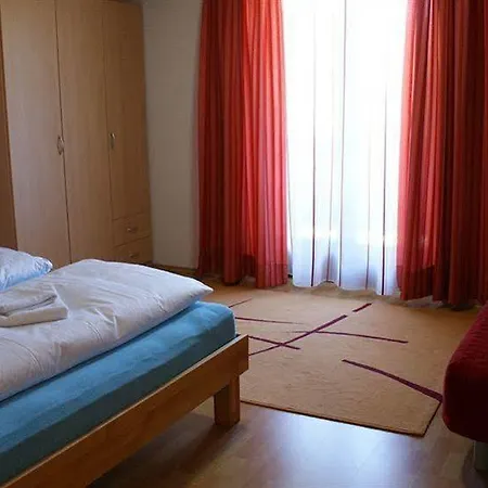 Marlies Apartment *